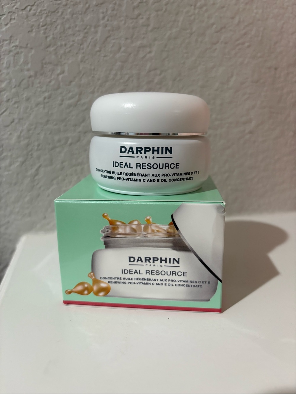 Darphin Ideal Resource Renewing Pro-Vitamin Oil Concentrate - White